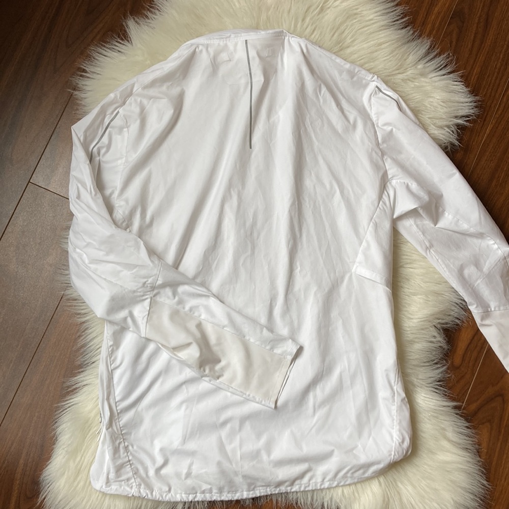 Lululemon light Jacket - Picture 4 of 6
